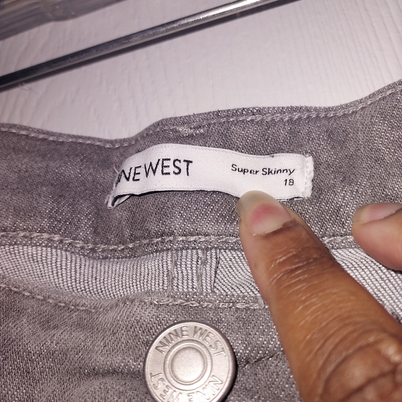 Nine West Low Waist Skinny Jeans - Picture 3 of 4